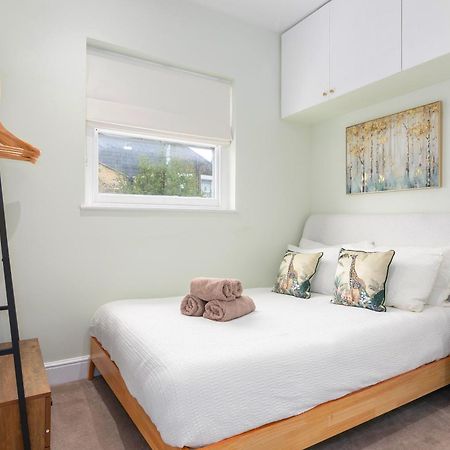 Apartament Cosy Flat 5 Min From Holland Park Station! Londyn Zewnętrze zdjęcie