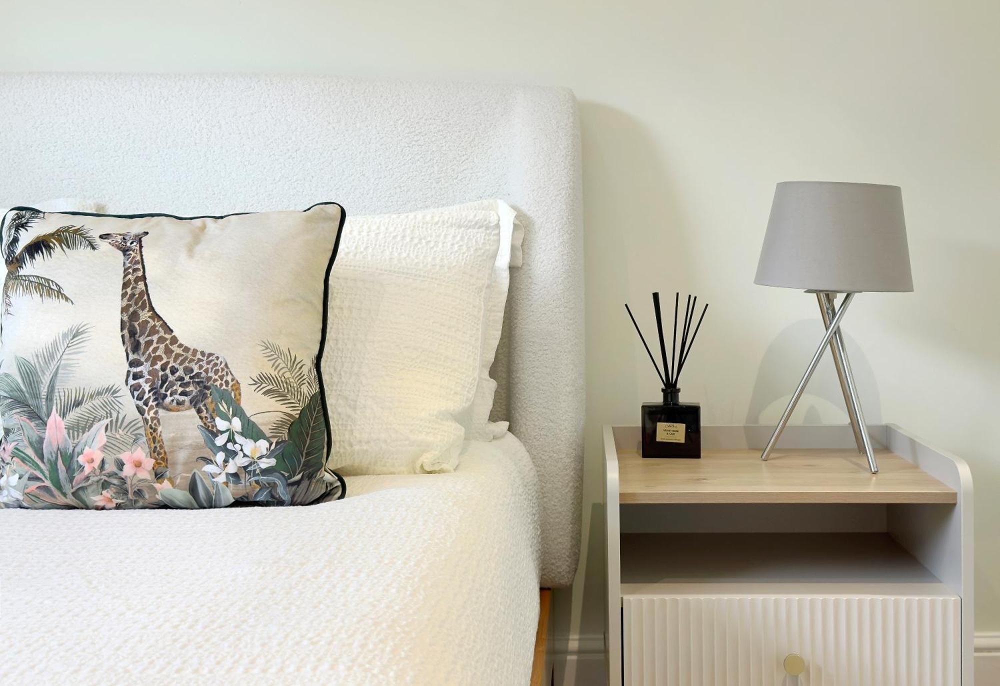 Apartament Cosy Flat 5 Min From Holland Park Station! Londyn Zewnętrze zdjęcie