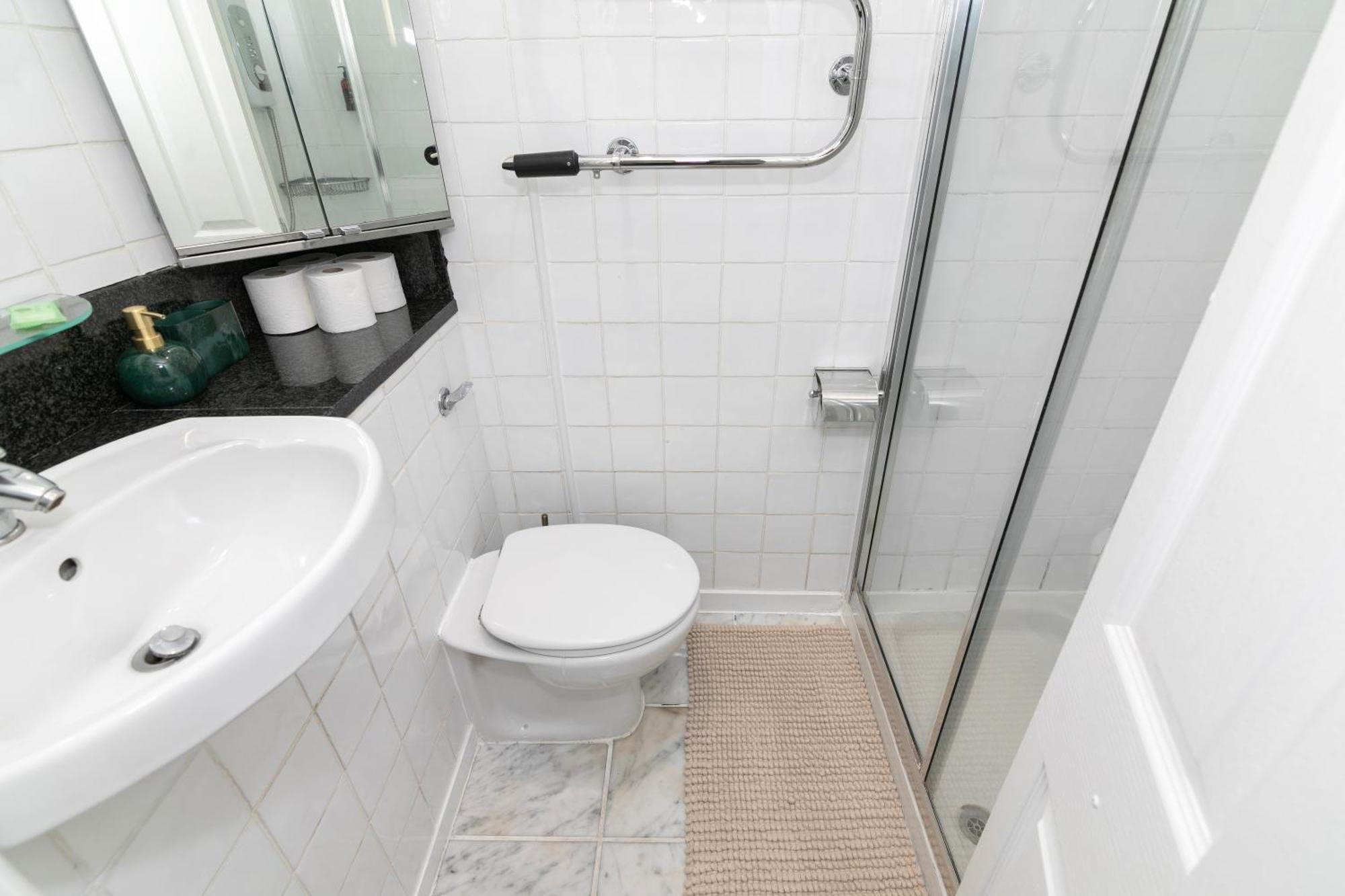 Apartament Cosy Flat 5 Min From Holland Park Station! Londyn Zewnętrze zdjęcie